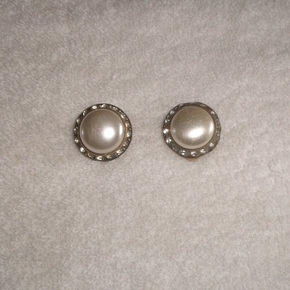 Clip on earrings gold rhinestones pearls - Picture 1 of 1